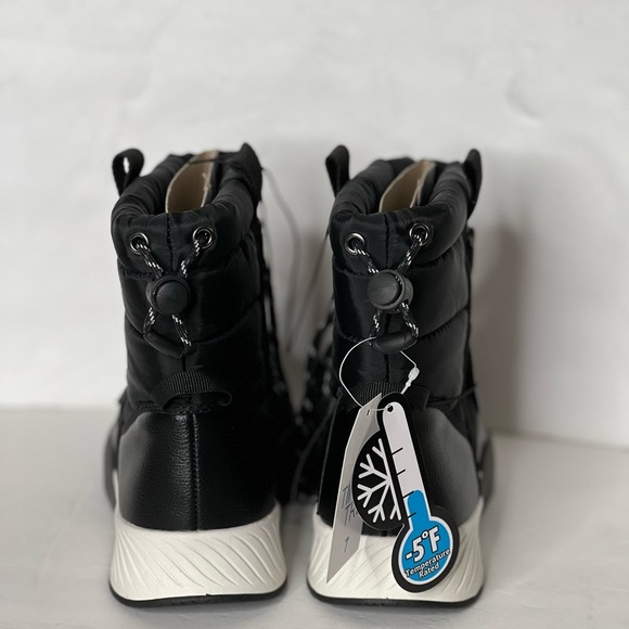 Time and Tru Women's Size 7 Winter Boots black white Puffy Drawstring New - Picture 3 of 11